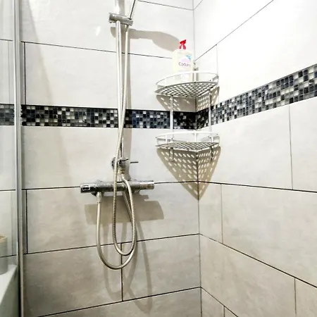 Modern With Balcony Διαμέρισμα